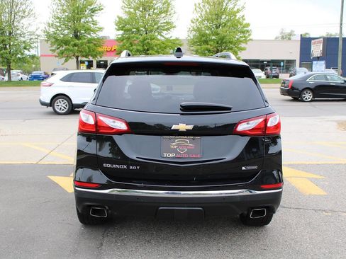 Used 2018 Chevrolet Equinox Premier image 11