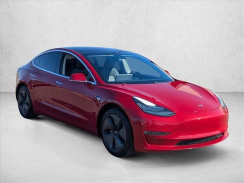 Used 2018 Tesla Model 3 Long Range image 3