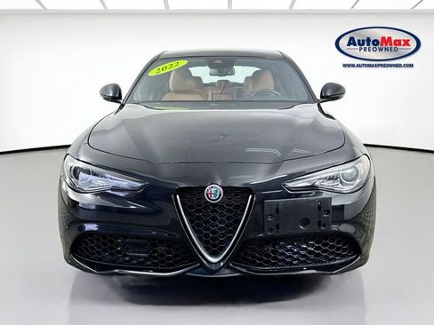 Used 2022 Alfa Romeo Giulia Ti AWD/4WD image 6