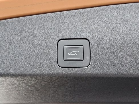 Used 2025 Buick Encore GX Avenir w/ Avenir Technology Package image 31