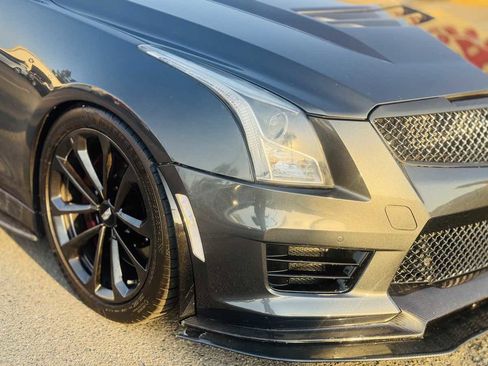 Used 2017 Cadillac ATS V w/ Luxury Package image 18