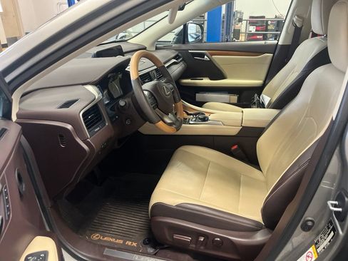 Used 2019 Lexus RX 350 AWD w/ Premium Package image 4