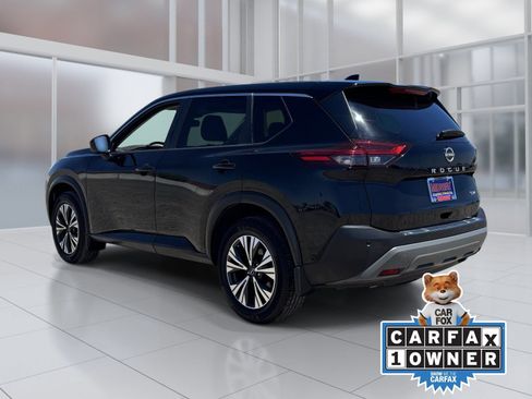 Certified 2023 Nissan Rogue SV FWD image 4