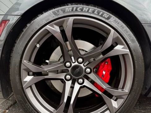 Used 2018 Chevrolet Camaro SS image 42