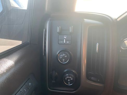 Used 2015 Chevrolet Silverado 1500 High Country w/ High Country Premium Package image 19