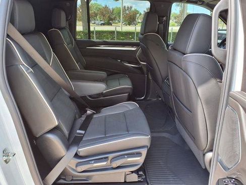 New 2026 Cadillac Escalade ESV Sport w/ Touring Package AWD/4WD image 11