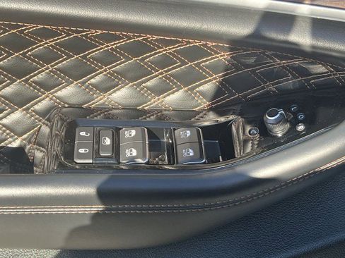 Used 2022 Jeep Grand Cherokee Summit w/ Advanced Protech Group IV image 24