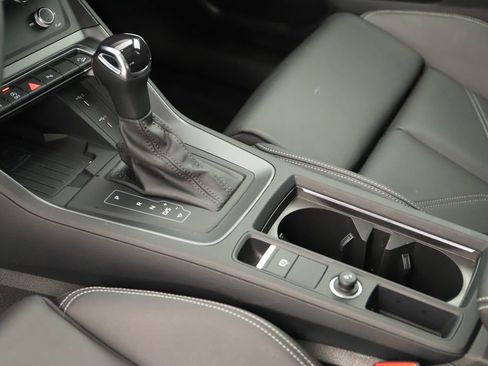 Certified 2025 Audi Q3 2.0T Premium w/ Convenience Package image 17