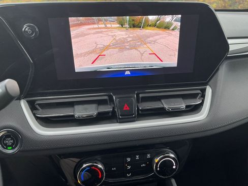 Used 2025 Chevrolet TrailBlazer LT image 17