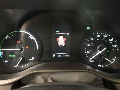 Used 2024 Toyota Sienna XSE AWD/4WD image 29