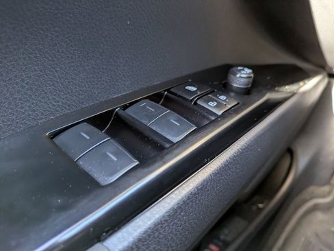 Certified 2025 Toyota Camry SE w/ Convenience Package image 22