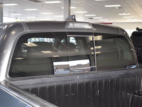 Used 2020 Toyota Tacoma SR5 image 27