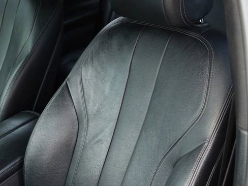 Used 2019 BMW 740i 740i Sedan 4D w/ M Sport Package image 17