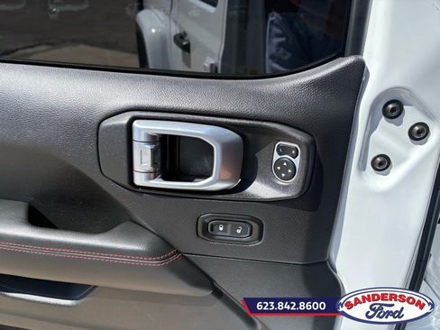 Used 2020 Jeep Gladiator Rubicon w/ LED Lighting Group AWD/4WD image 10