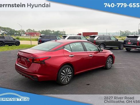 Used 2023 Nissan Altima 2.5 SV FWD image 30