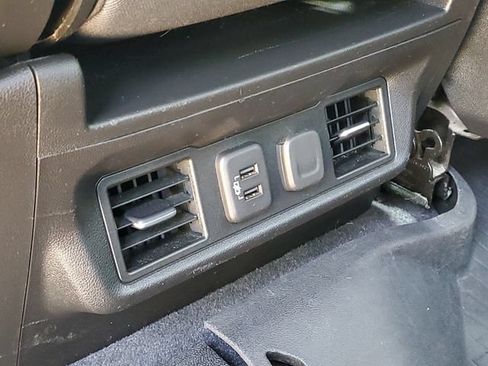 Used 2020 Chevrolet Silverado 1500 LT Trail Boss w/ Convenience Package AWD/4WD image 25