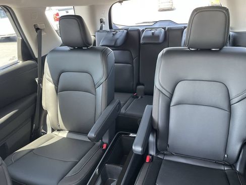 New 2026 Nissan Pathfinder SL w/ SL Premium Package AWD/4WD image 22