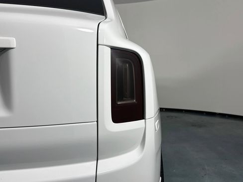 Used 2023 Rolls-Royce Cullinan Black Badge w/ Driver's Package AWD/4WD image 61