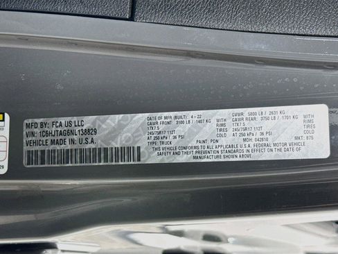 Used 2022 Jeep Gladiator Sport AWD/4WD image 29
