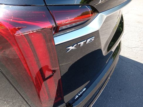 Certified 2023 Cadillac XT6 Premium Luxury w/ Technology Package AWD/4WD image 9