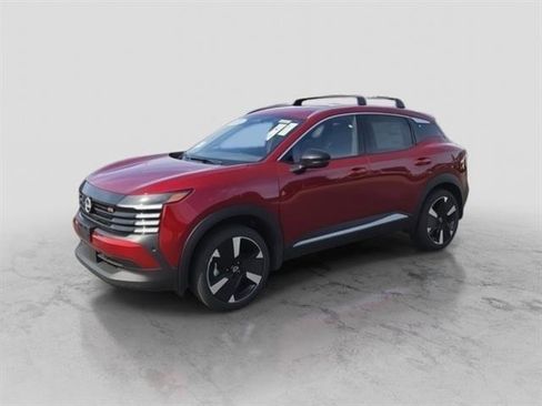 New 2026 Nissan Kicks SR w/ Cold Weather Package image 2