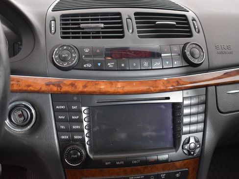 Used 2004 Mercedes-Benz E 500 Sedan image 19