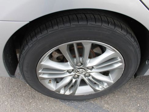 Used 2015 Toyota Camry SE FWD image 58