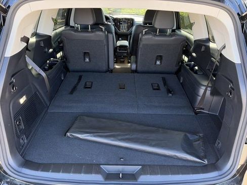 Used 2026 Subaru Ascent Premium image 7
