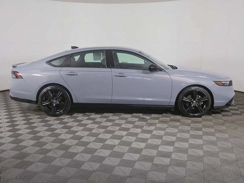 Used 2025 Honda Accord Sport image 18