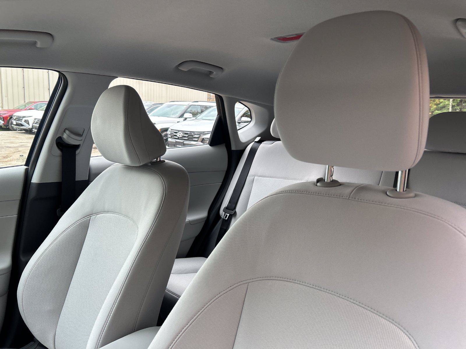 New 2027 Hyundai Kona SE AWD/4WD image 21
