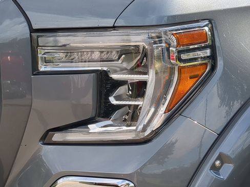 Used 2020 GMC Sierra 1500 SLT w/ SLT Premium Plus Package AWD/4WD image 59