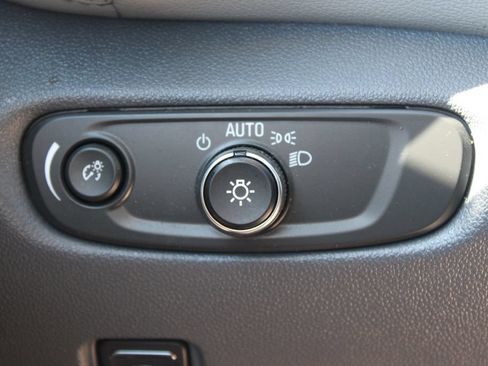 Used 2020 Chevrolet Blazer LT w/ Sound & Technology Package FWD image 38