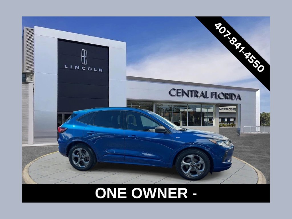 Used 2023 Ford Escape ST-Line w/ Tech Pack #1 FWD image 1