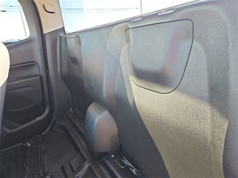Used 2019 Chevrolet Colorado 2WD Extended Cab image 22