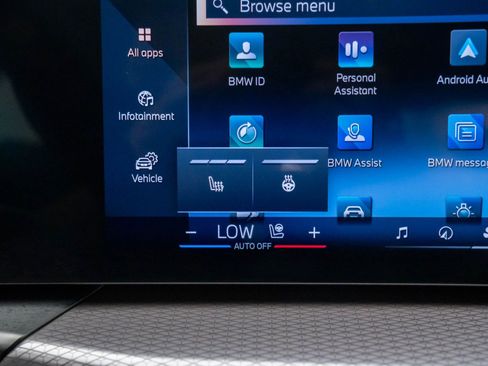 New 2025 BMW 330i xDrive Sedan w/ Premium Package AWD/4WD image 27