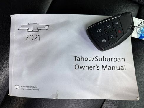 Used 2021 Chevrolet Tahoe Z71 w/ Z71 Signature Package image 32