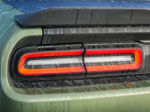 Used 2022 Dodge Challenger R/T Scat Pack w/ Shaker Package image 10