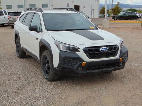 Used 2025 Subaru Outback Wilderness AWD/4WD image 8