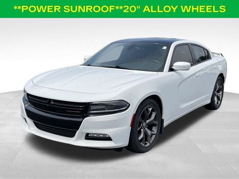 Used 2015 Dodge Charger SXT w/ Plus Group RWD image 4