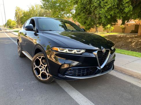 Used 2024 Alfa Romeo Tonale Ti AWD/4WD image 4