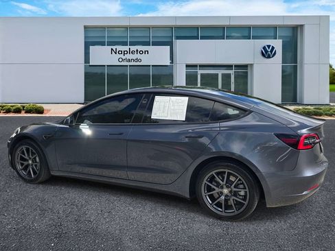 Used 2022 Tesla Model 3 Standard Range RWD image 8