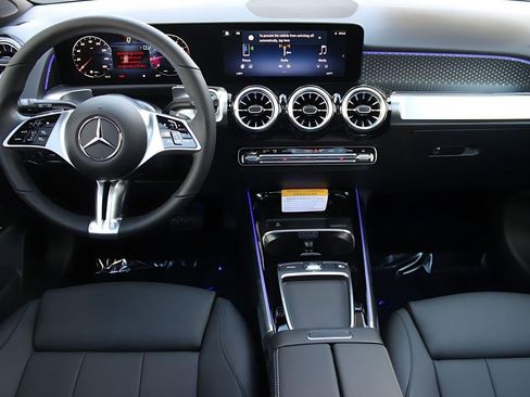New 2026 Mercedes-Benz GLB 250 image 16