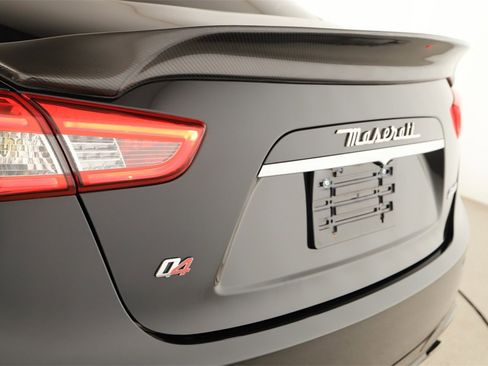 Used 2014 Maserati Ghibli S Q4 image 31