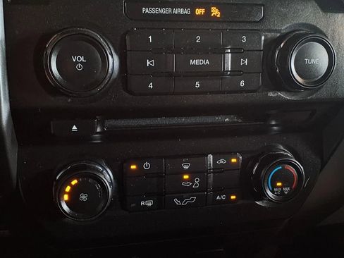 Used 2017 Ford F150 XLT w/ Equipment Group 301A Mid AWD/4WD image 19