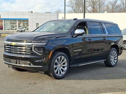New 2026 Chevrolet Suburban Premier w/ Sun And Tow Package