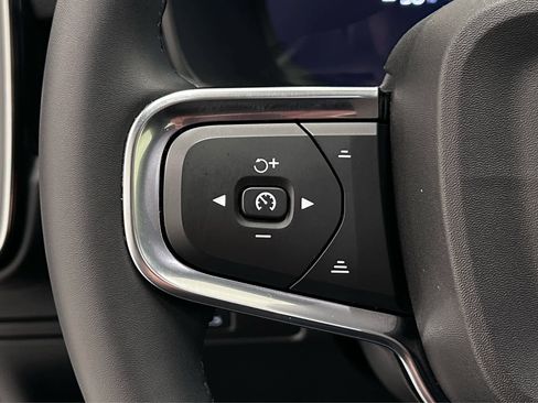 Used 2023 Volvo C40 P8 Recharge Ultimate w/ Protection Package Premier image 25