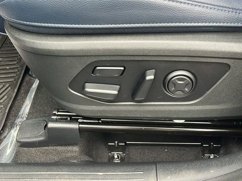 Used 2023 Kia Sorento SX Prestige image 22