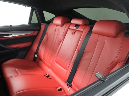 Used 2016 BMW X6 M AWD/4WD image 32