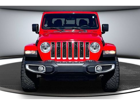 Used 2023 Jeep Gladiator Overland AWD/4WD image 4