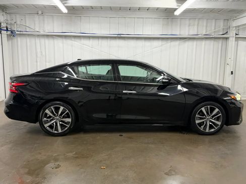 Used 2020 Nissan Maxima 3.5 SV w/ Floor Mat Group FWD image 3